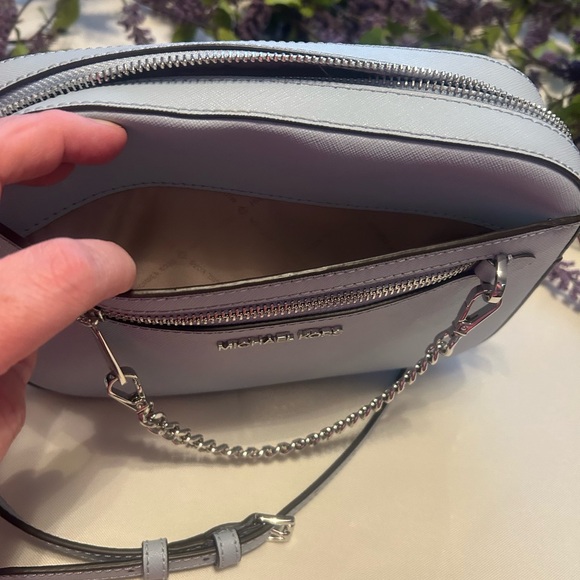 Michael Kors crossbody - Picture 6 of 8